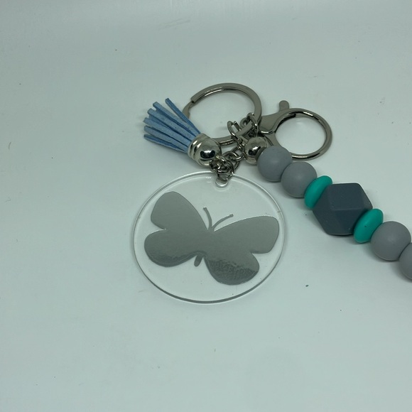 Silicone beaded wristlet keychain - Picture 2 of 3